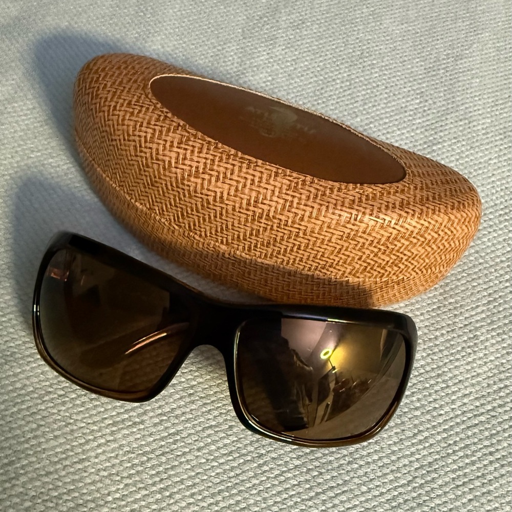 Maui Jim Black Sunglasses with Tan Case